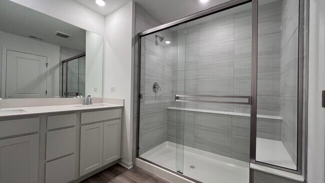 Building Photo - 12387 Tinsley St