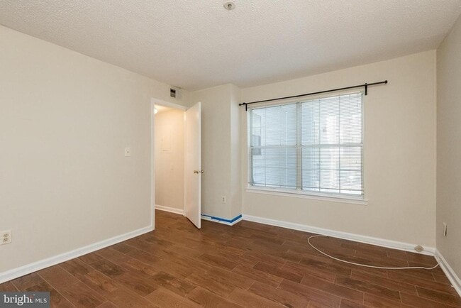 Building Photo - 14040 Vista Dr