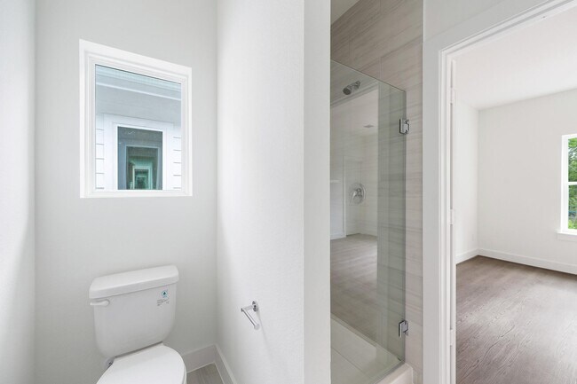 Building Photo - 833 Paul Quinn St