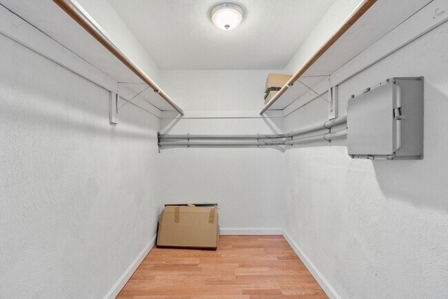 Building Photo - 5 Wampus Ave