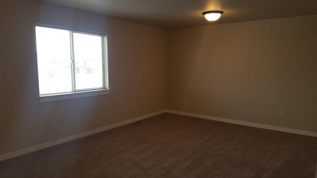 Building Photo - 1113 Longbow Ln