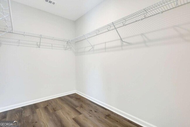 Building Photo - 56 Hayden Dr