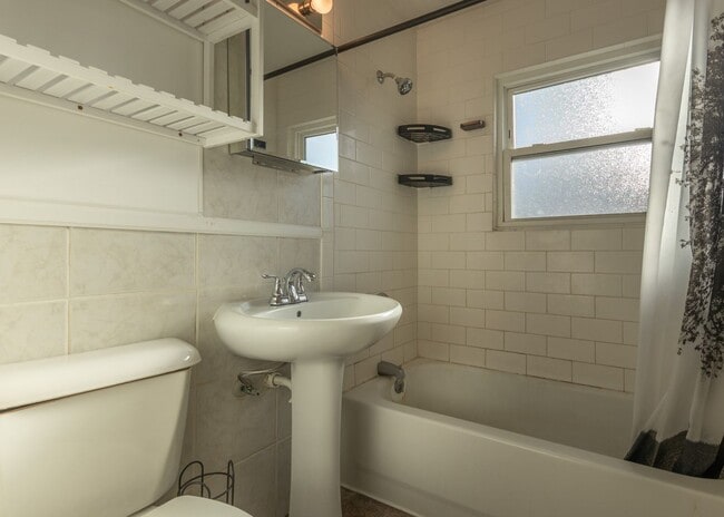 Building Photo - Charming 3BD/1BA Ranch Home For Rent