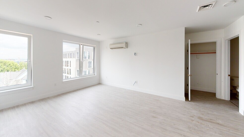 Building Photo - 48 North Beacon St
