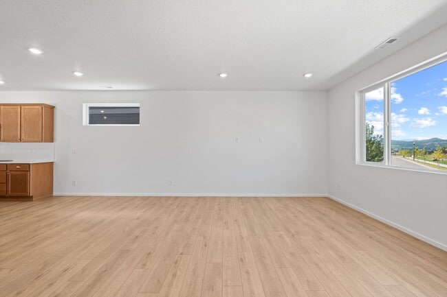 Building Photo - Brand New 3-Bedroom Home In Liberty Lake