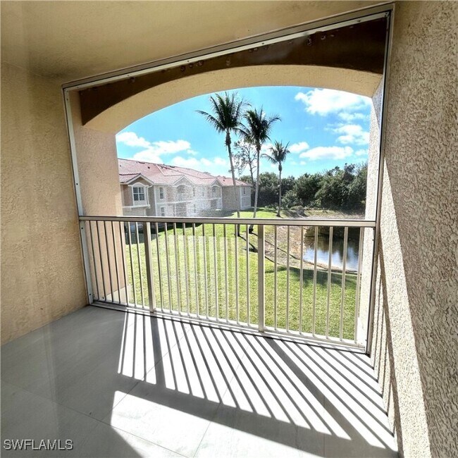 Building Photo - 8275 Ibis Club Dr