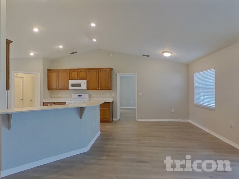 Building Photo - 1523 Merrimack Pkwy