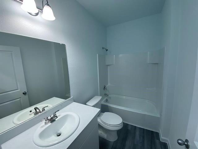 Building Photo - 623 Colgate Cir