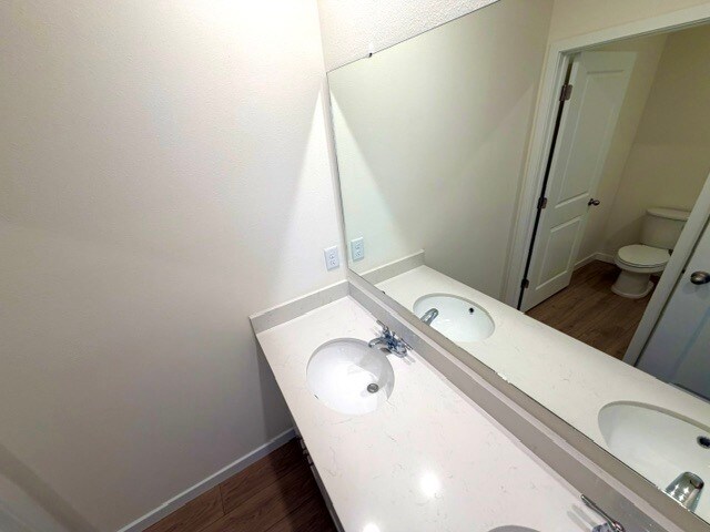 Building Photo - 322 Bracer Way