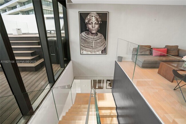 Building Photo - 650 NE 32nd St