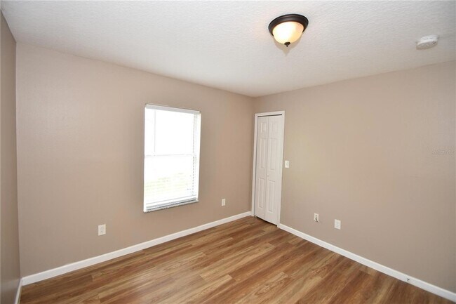 Building Photo - 7 Ryarbor Dr