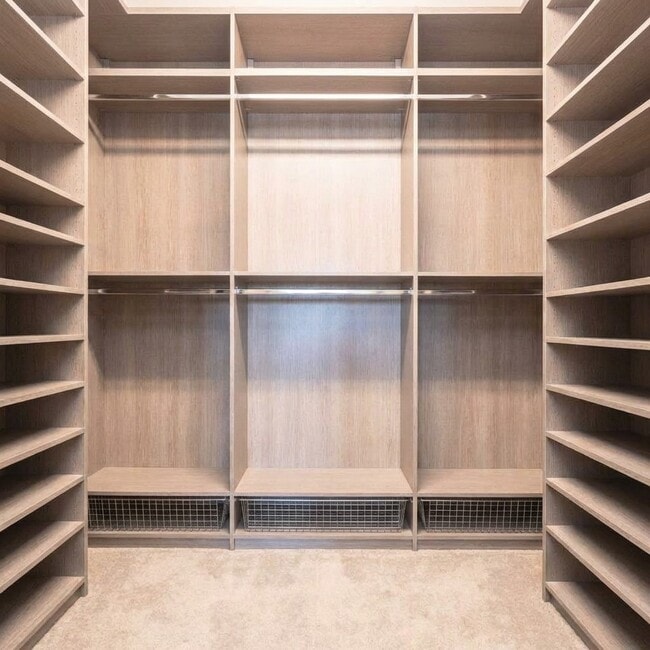 Building Photo - 21388 Timber Lodge Ln