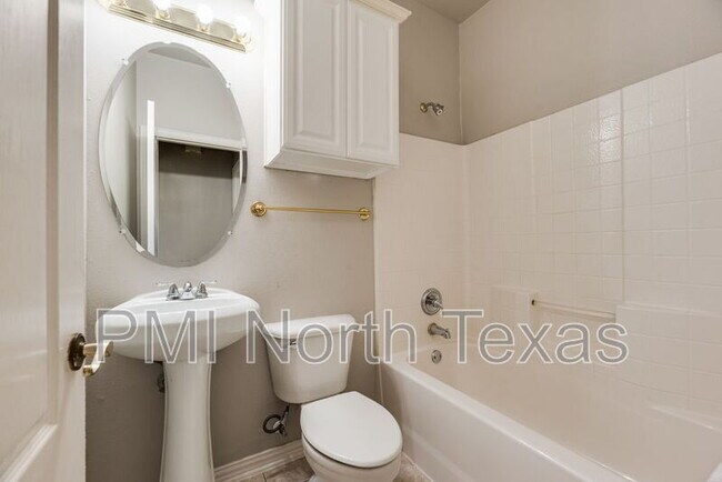 Building Photo - 11632 Lenox Ln