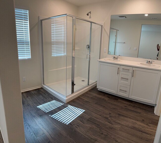 Building Photo - BRAND NEW 4 BED / 2.5 BATH HOME WITH SOLAR...