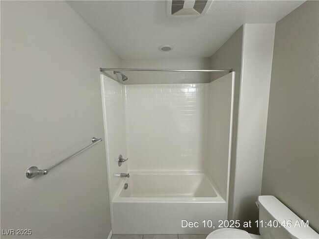 Building Photo - 117 Destiny Orch Ct