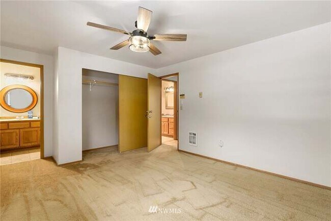 Building Photo - 1313 150th Pl NW
