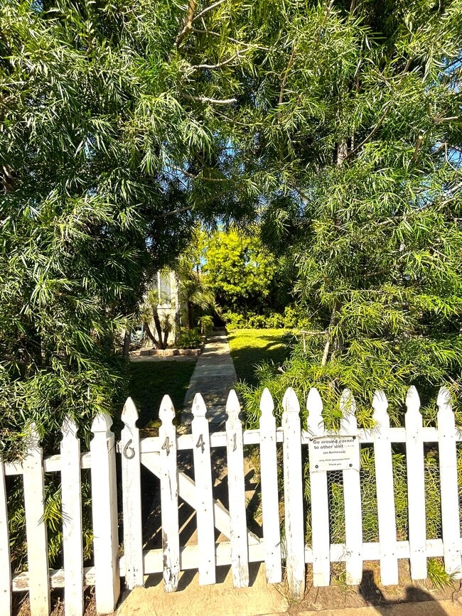 Building Photo - 6441 W 86th Pl