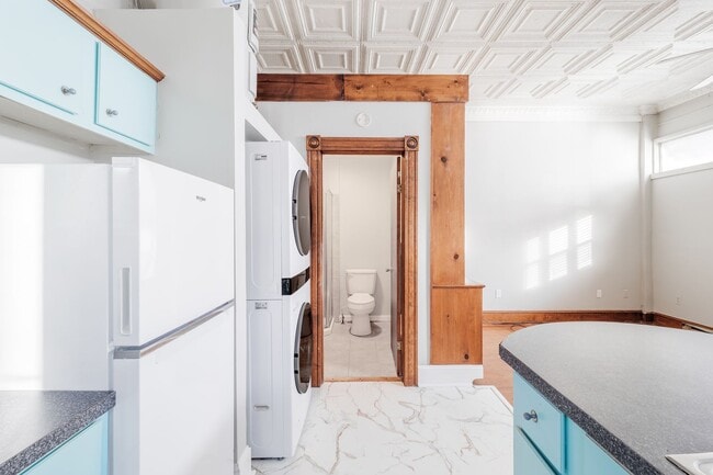 Building Photo - Heart of the Fan "True Studio" Apartment f...