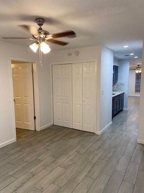 Building Photo - 12728 Shannon Hills Dr