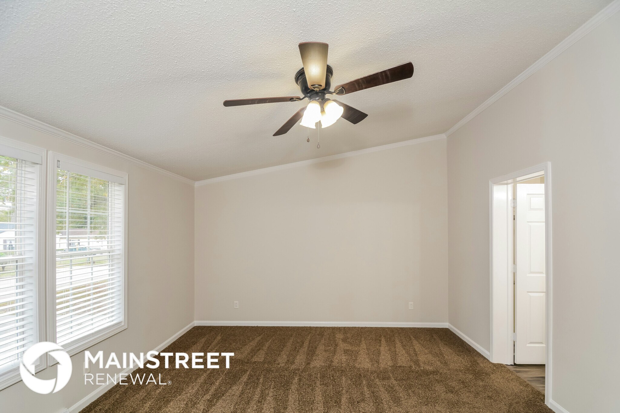 Building Photo - 617 E Walnut Ave