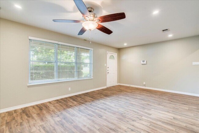 Building Photo - 4712 Frontier Trail