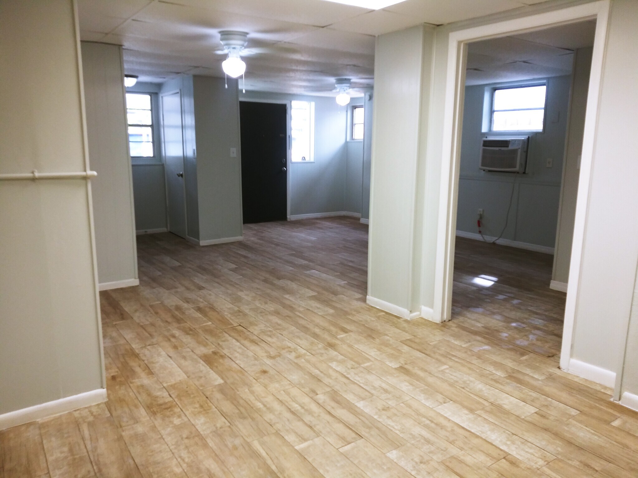 Building Photo - 7107 Arlet Dr