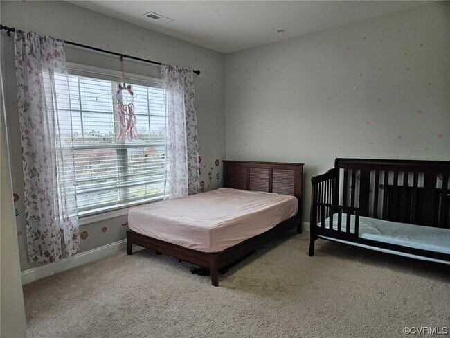 Building Photo - 5249 Bedford Falls Cir