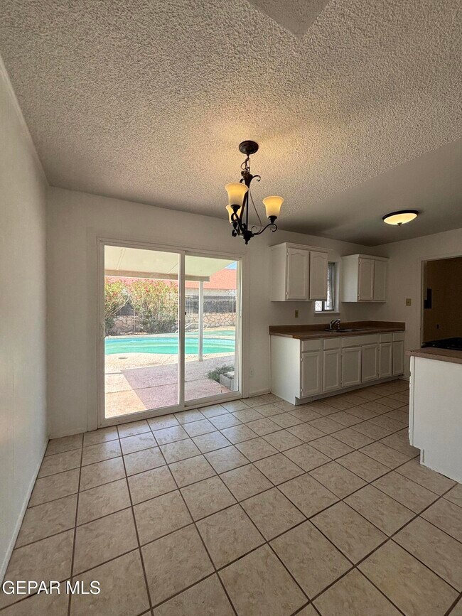 Building Photo - 5808 Dearborne Dr