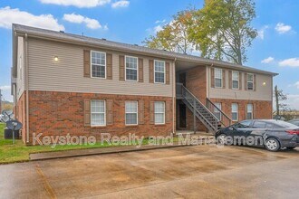 Building Photo - 119 Mace Ln
