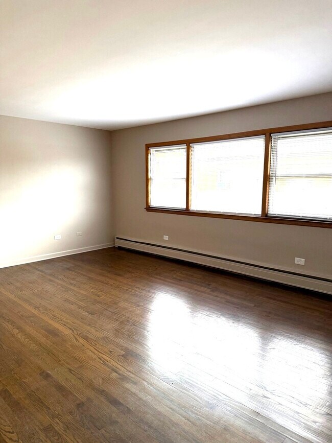 Building Photo - 7538 Waukegan Rd