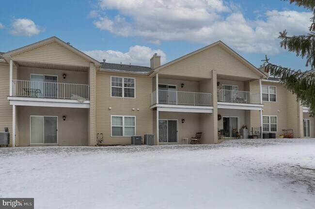 Building Photo - 211 Sparrow Rd