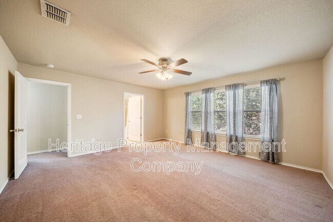 Building Photo - 10713 Gemsbuck Lodge