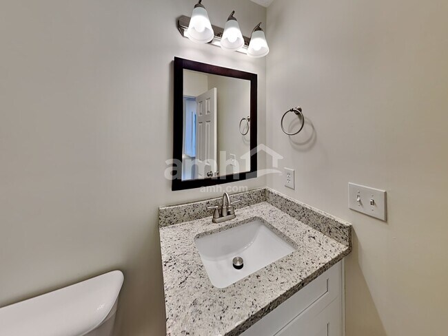 Building Photo - 114 Nacoochee Way