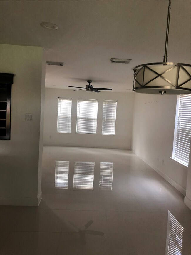 Building Photo - 8311 Chelsea Bend Ct