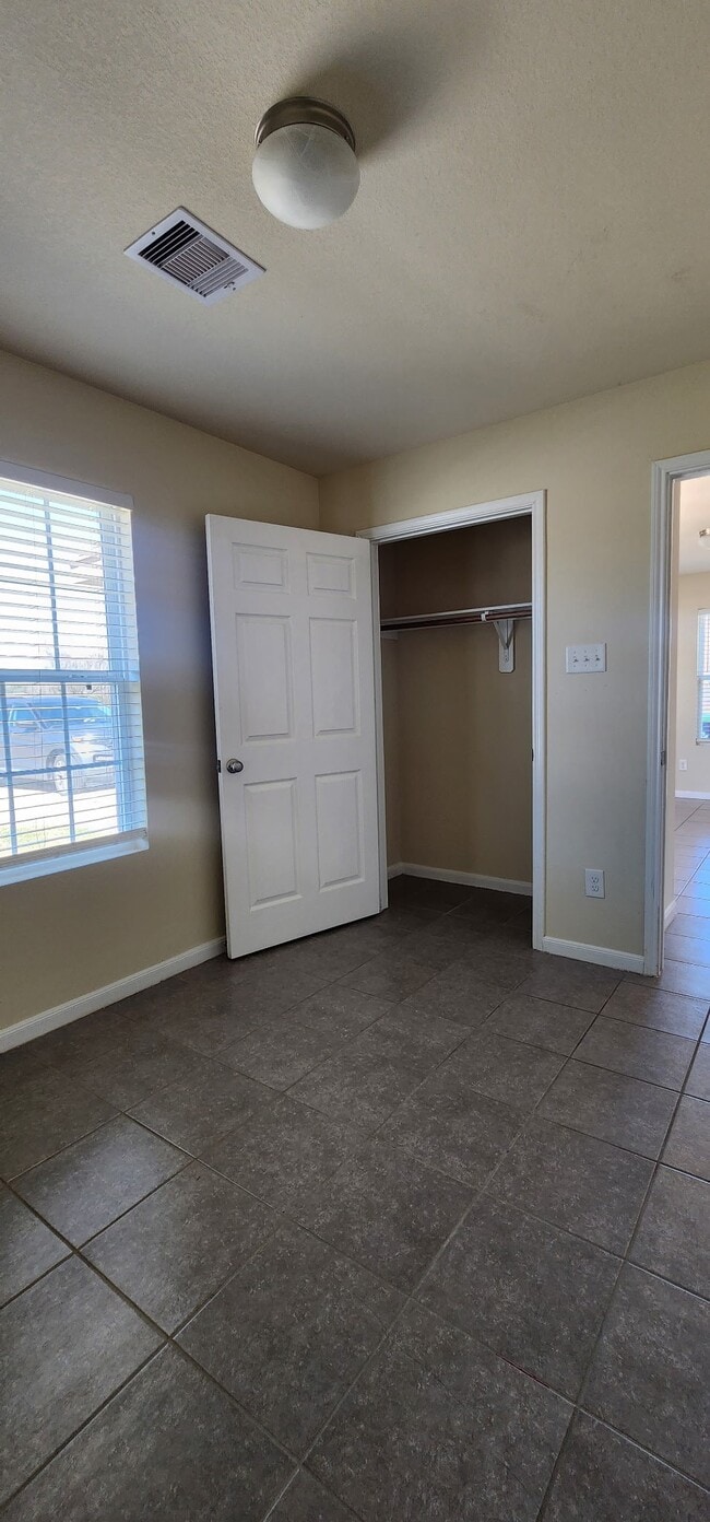 Building Photo - 8421 W 1st St