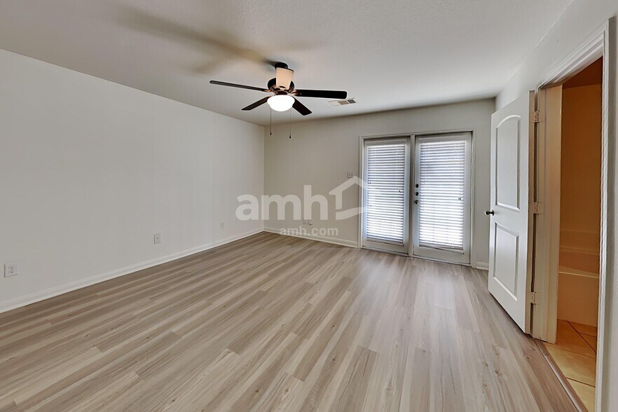 Building Photo - 22431 Bauer Canyon Dr