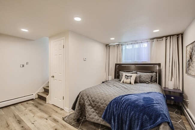 Building Photo - Central 1 BDR / 1 BA Condo in Boulder