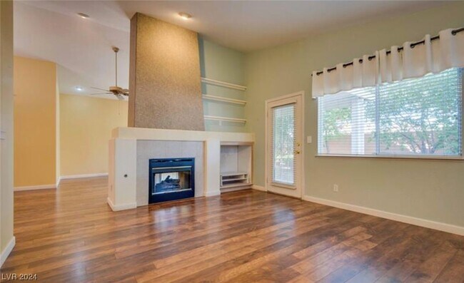 Building Photo - 8164 Sedona Sunset Dr