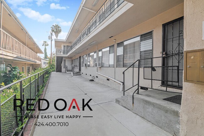 Building Photo - 1051 N Ogden Dr
