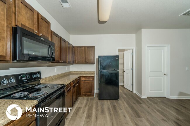 Building Photo - 950 Clover Cir