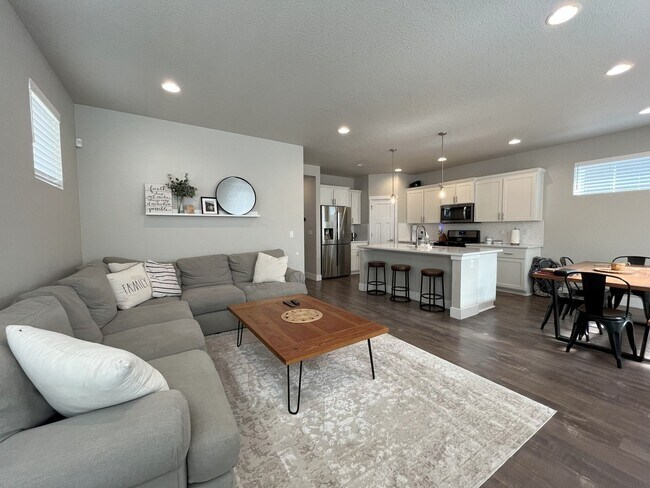 Building Photo - Spacious 3-Bedroom + Loft Home with Modern...