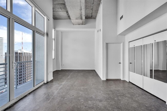 Building Photo - 133 NE 2nd Ave