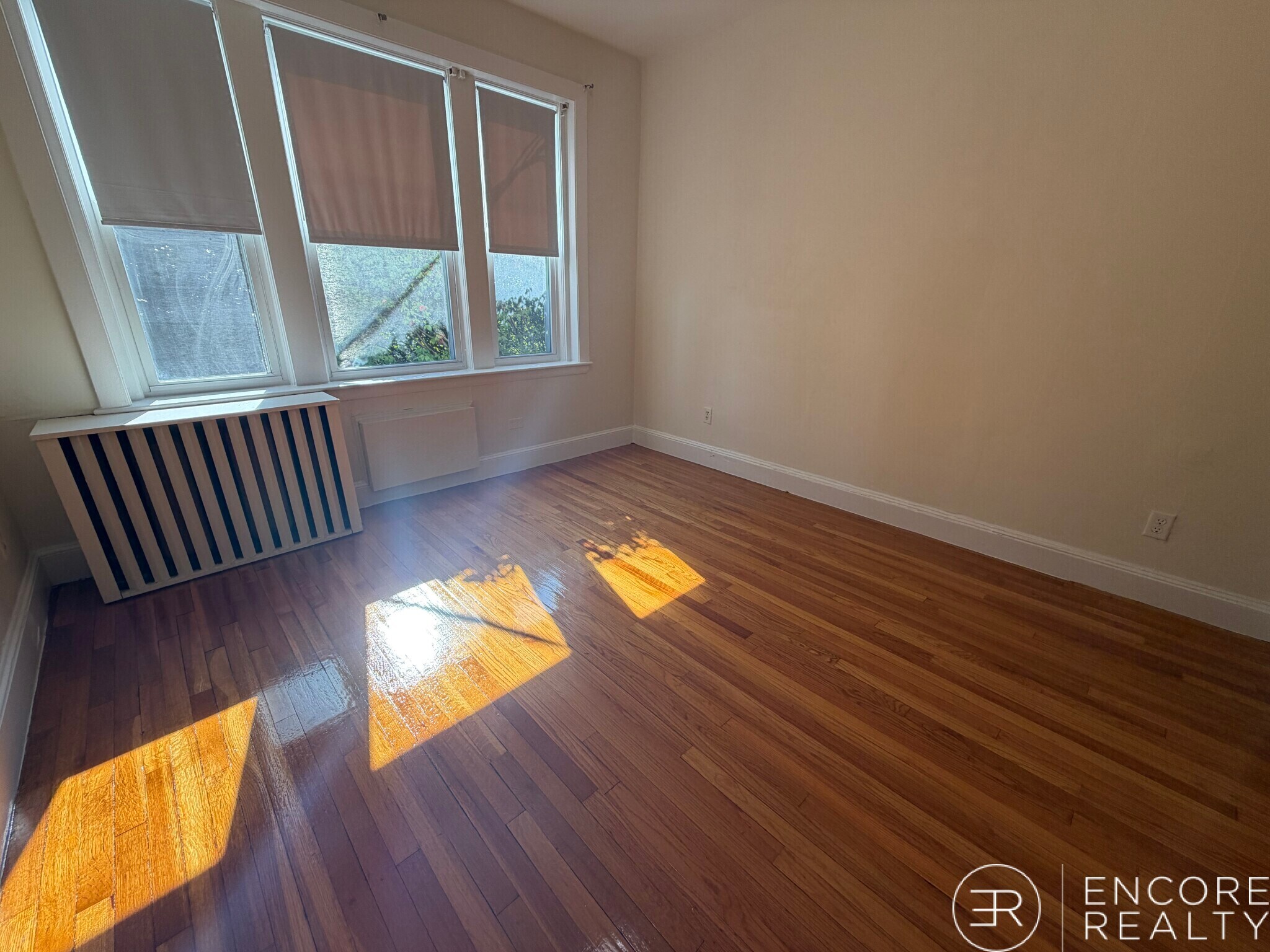 Building Photo - 48 Lancaster Ter