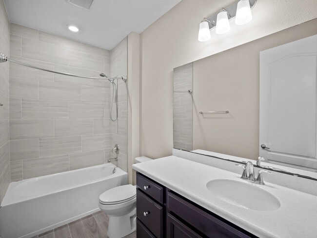 Building Photo - 488 Broomsedge Cir