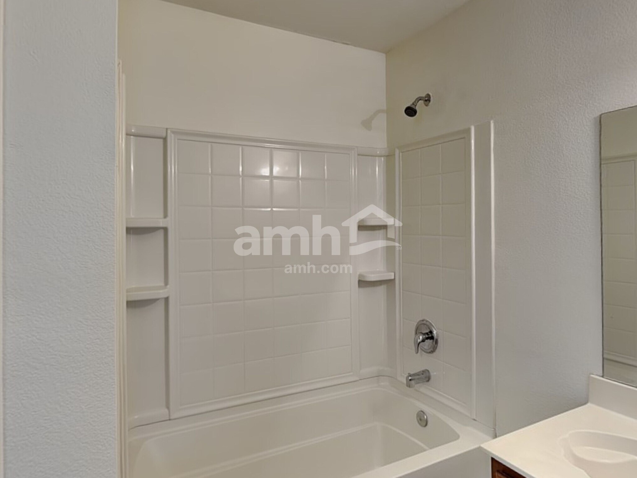 Building Photo - 811 Wild Prairie Dr