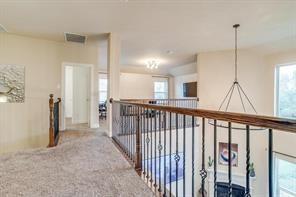 Building Photo - 4416 Lakeview Dr