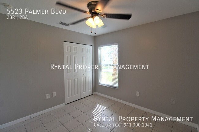 Building Photo - 2/2 Duplex in Sarasota near Downtown!