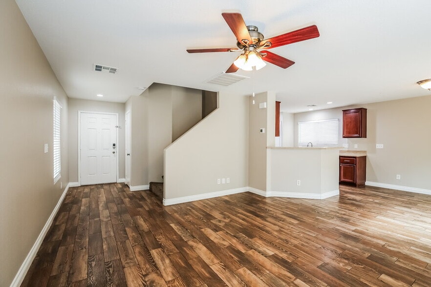 Building Photo - 8433 Warthen Meadows St