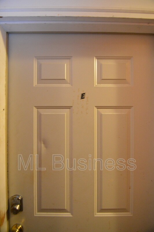 Building Photo - 812 Lafayette Ave