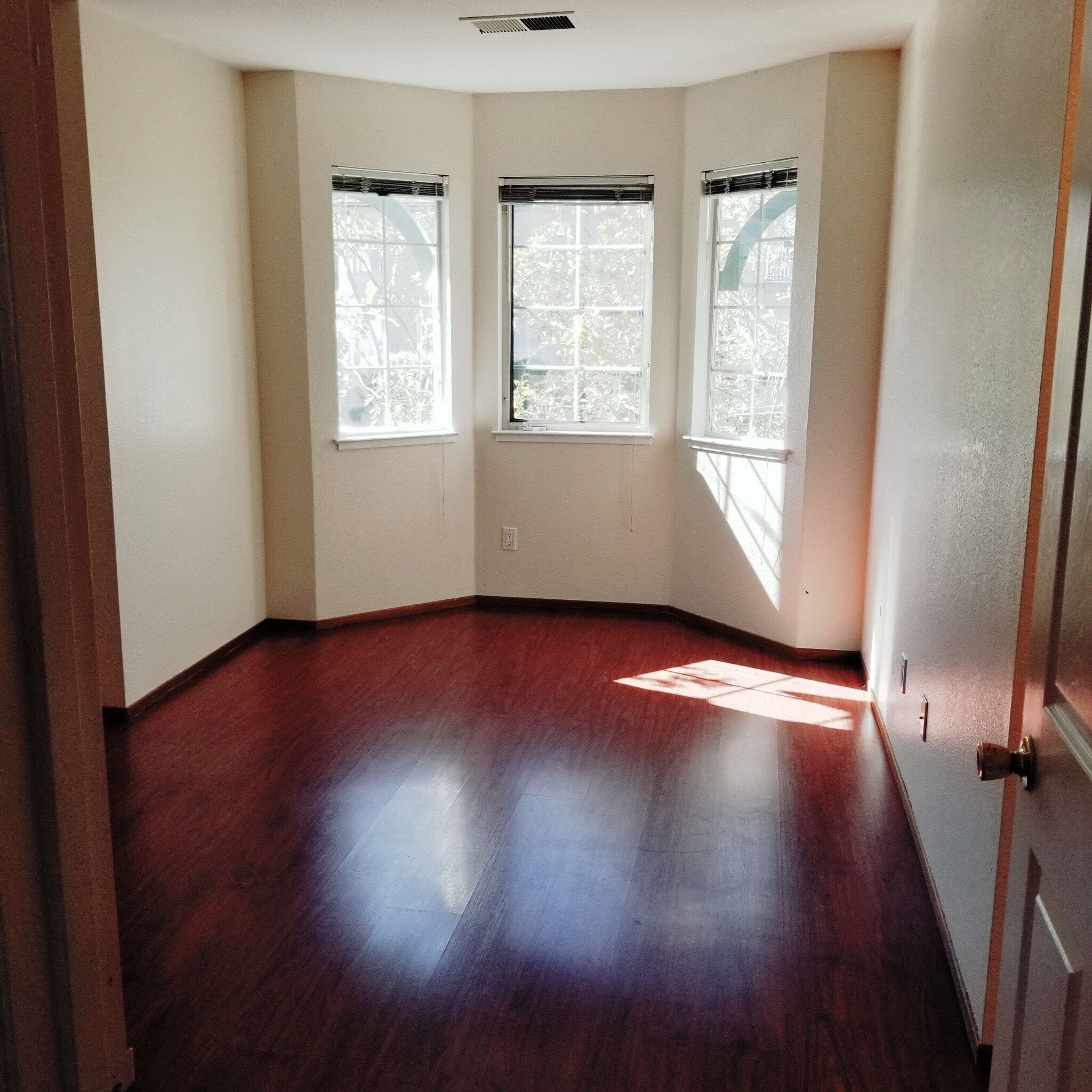 Master Bedroom - 1520 Adeline St